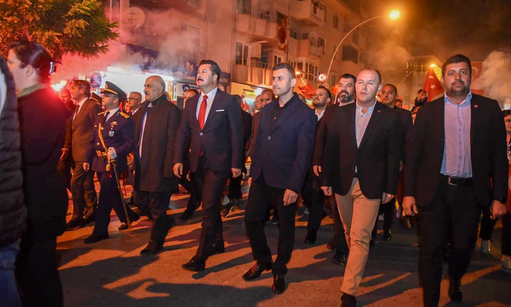 CUMHURİYET COŞKUSU YENİŞEHİR’İ SARDI